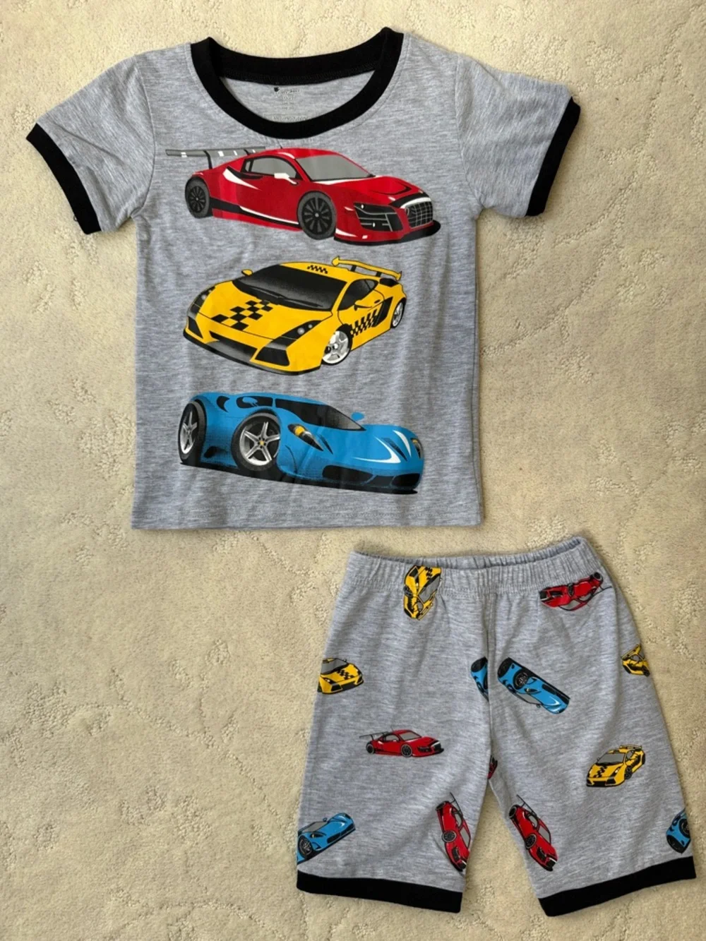 2T Boys Gray Car Print Pajama Set with Red, Yellow & Blue Cars, NWOT - Picture 1 of 3